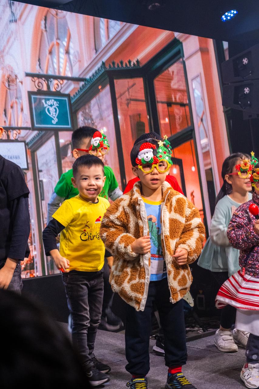 Christmas events in Tokyo, Gifts for Kids